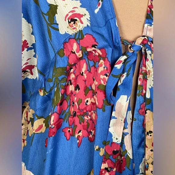 UMGEE Meet Me At The Resort Boutique Floral Kimono‎ NWT Sz Small - Picture 4 of 7